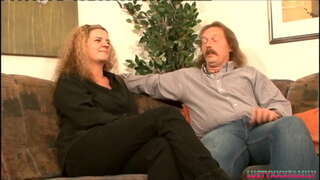 Tüzes milf hatalmas kancsók vidd a francba a sógorom, hogy megengeded neki, cum a lány nagy mellek