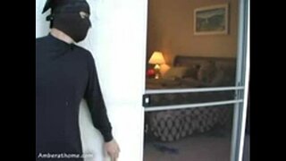 Naamiomiehet nussivat minua tai löysivät minut