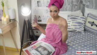 ���ોટા boobed છોકરી નુ mommy પર સવારી તેના stepsons ગાંડ