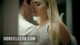 Strastveni sex sa predivna žena Mia Malkova