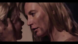 ���න්සුන් නාදය, මොනා වේල්ස්