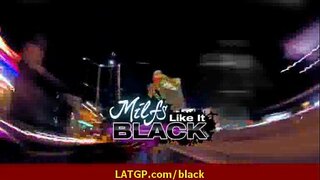 Hot sexy MILF equitat magnus niger monstrum dick 38