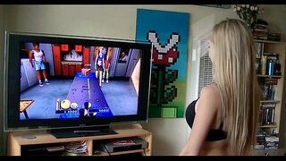 Sin pecado saboreando la polla